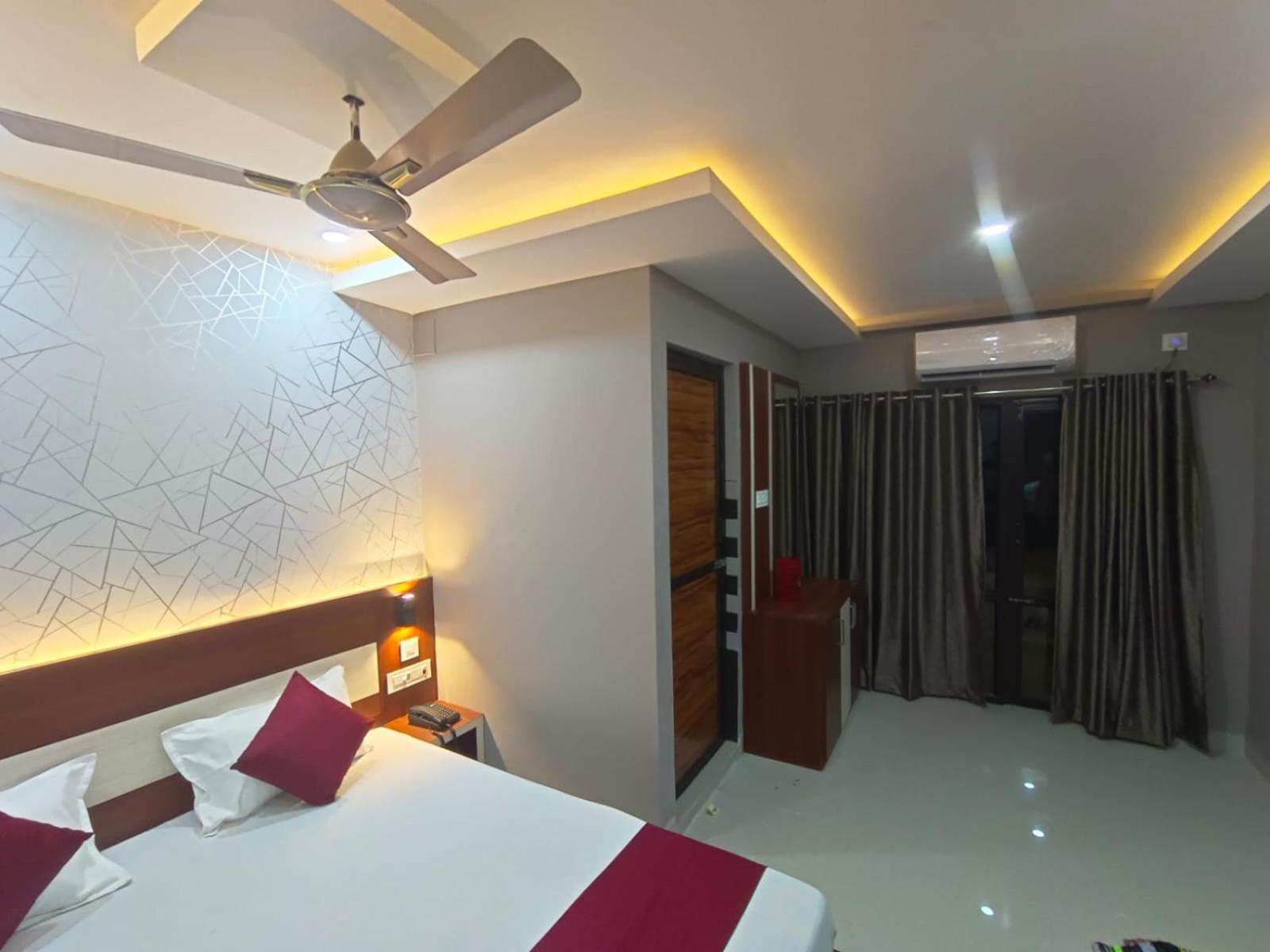Hotel Marine Blue !! Beach Distance 50 Mts !! Digha  Zewnętrze zdjęcie